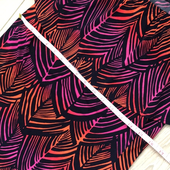 Trina Turk Merci Off The Shoulder Dress in Multi Size M - Picture 8 of 10